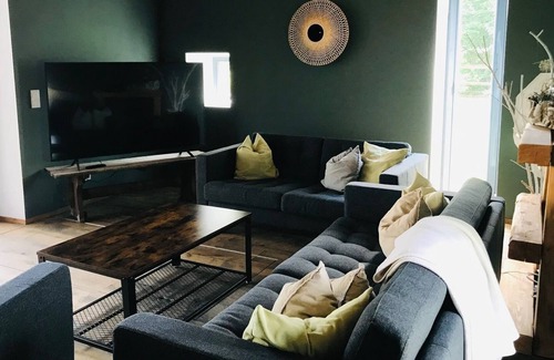 Soyen House | Extraordinary holiday home on the horse farm