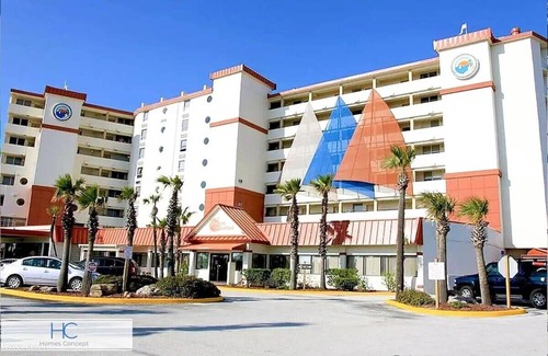 Hustons Daytona Beach Apartment | # Extraordinary Ocean View Studio w/Balcony on Top floor!