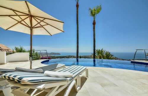 Benissa Coast Villa | Extraordinary villa with unique panoramic sea views, from Moraira to Calpe