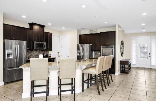 West Kissimmee House | Extravagant Home With Movie Theater, Private Pool And Waterpark & Resort Access At Encore Resort - 241Fl