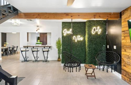 Paradise Valley Village Apartment | Extravagant Phoenix Retreat Pool Gazebo HeatedPool