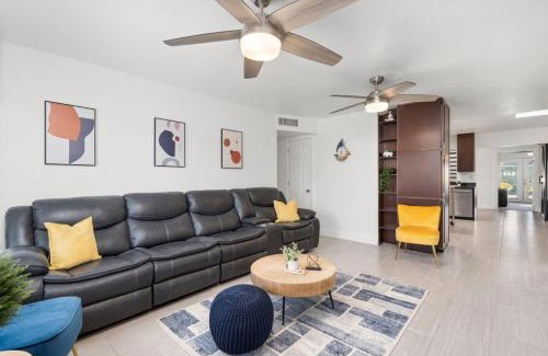 Paradise Valley Village Apartment | Extravagant Phoenix Retreat Pool Gazebo HeatedPool
