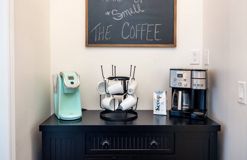 Scottsdale Foothills House | Extravagant Scottsdale Oasis-- pickle ball, basketball, pool, firpits!