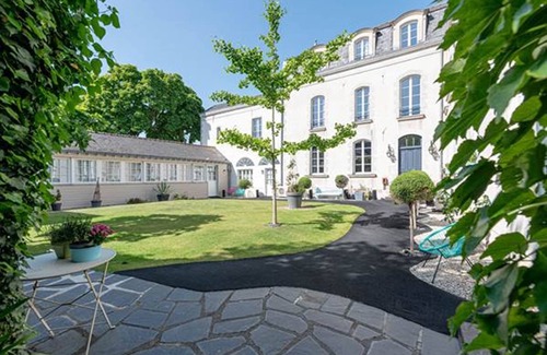 Downtown Angers Apartment | extravaganza Apartment