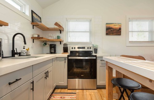 Fletcher Cottage | Extremely Clean | Cozy | Pet-Friendly Cottage