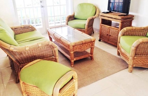 Rolleville Hotel | Exuma Beach Point