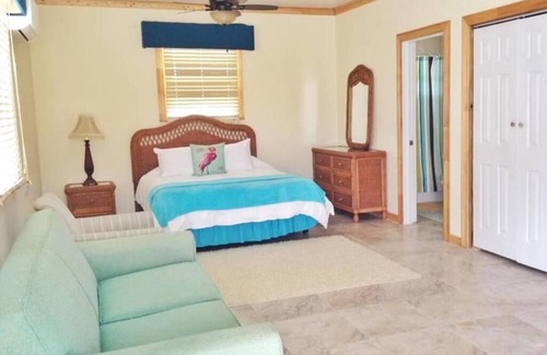 Rolleville Hotel | Exuma Beach Point