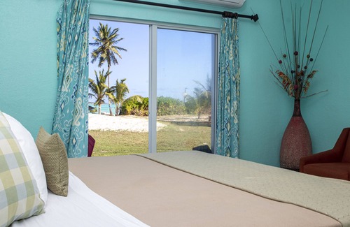Rolleville Hotel | Exuma Sea Grape: Sandy Isle Escapes -formally Shoreline Beach Club