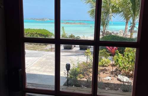 George Town Cottage | Exuma Sol - Stunning Views from this Oceanfront Beach Cottage