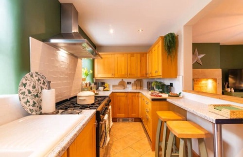 Eyam Cottage | Eyam Derbyshire Peak District Cottage ❤️ Dogs