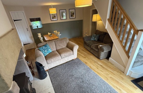 Eyam Cottage | Eyam hikers hideaway.