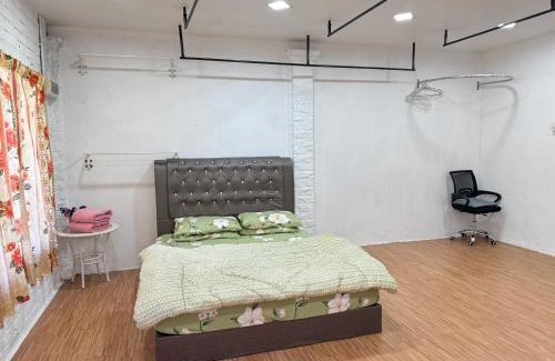 Kampung Ru Muda House | Eyka Studio Roomstay
