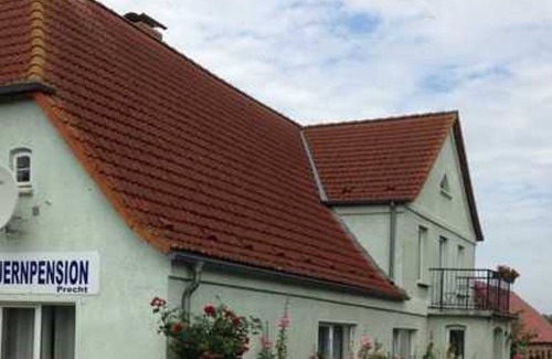 Laage Apartment | EZ 2 - Precht, Ursula