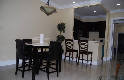 Bell Channel Bay House | EZ VILLE @TAINO BEACH Lucaya