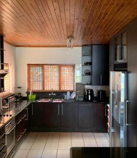 Lobamba Apartment | Ezulwini Thatch