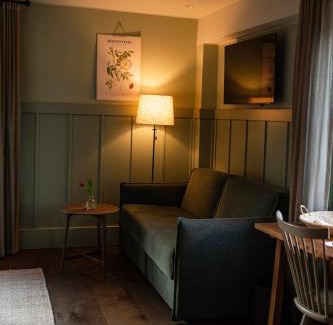 Varmdo Hotel | Fågelbro Säteri