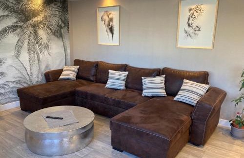 Fecamp Apartment | Fécamp, Etretat, Yport, joli appartement tout près de la plage et de la gare, zéro six soixante dix-huit soixante treize trente six quatre vingt onze