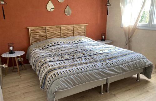 Fecamp Apartment | Fécamp, Etretat, Yport, joli appartement tout près de la plage et de la gare, zéro six soixante dix-huit soixante treize trente six quatre vingt onze