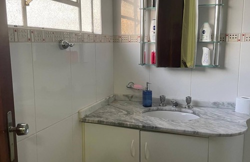 Sao Pedro House | Férias Relaxantes e Área de Lazer Completa com Piscina, Sauna e Área Gourmet