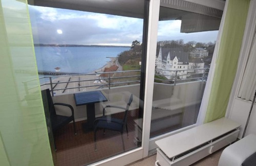 Gluecksburg Apartment | Förde-Lodge - 6th floor, water view, balcony, elevator, washing machine, shower, TV