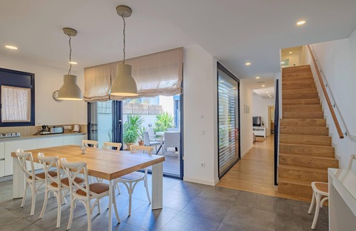 Llafranc House | F-1 LLAFRANC 8 PAX - Three Bedroom House, Sleeps 8