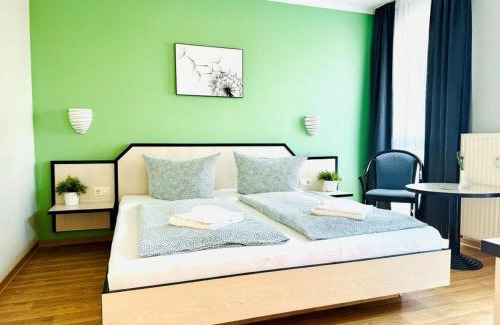 Lobbe Hotel | F-1010 Strandhaus Mönchgut Bed&Breakfast DZ 28 Terrasse strandnah, inkl Frühstück