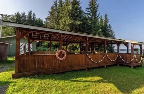 Alert Bay Cabin | (F) Sterling Standard Cabin (non pet friendly)
