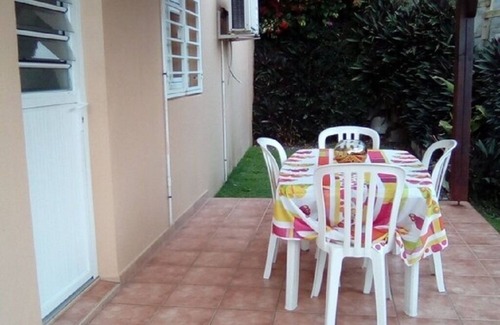 Fontaine de Moutte Apartment | F2-Bas de Villa-Non Smoking- Quiet area of Fort de France - Airport 10 min away