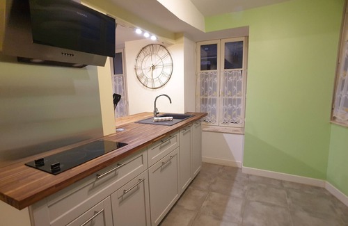 Pont-sur-Yonne Apartment | F2 in the heart of town with troglodyte room