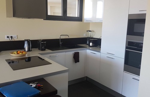 Porticcio Apartment | F2 sea view, Porticcio center/La Viva, everything on foot