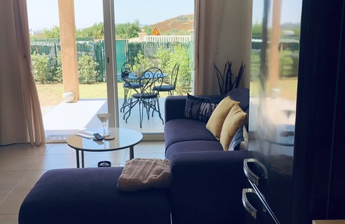 Residences du Golfe de Lava House | F2 semi-detached mini-villa near Golfe de Lava