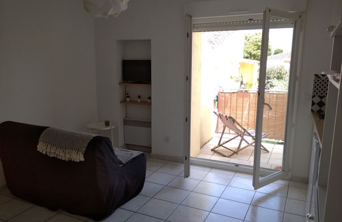Perols Apartment | F2 with terrace 5 minutes from Carnon beaches