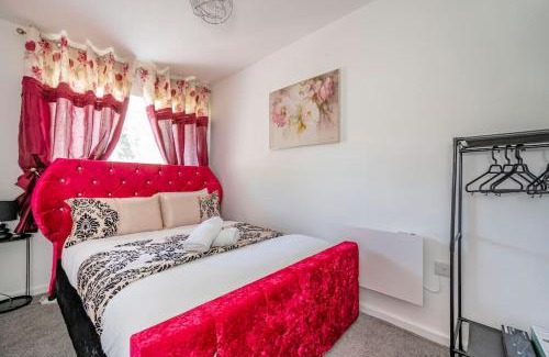 Batley Apartment | *F2BR* for your most relaxed & Cosy stay + Free Parking & WiFi