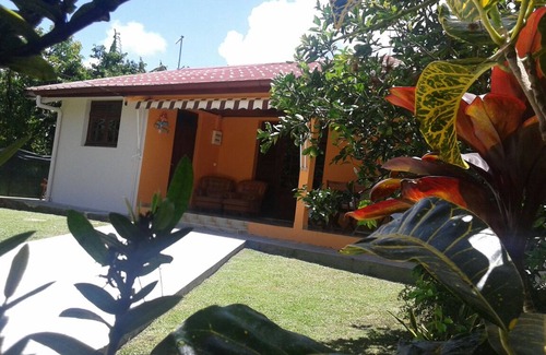 Saint-Joseph House | F3 furnished villa in Saint-Joseph, Martinique + car