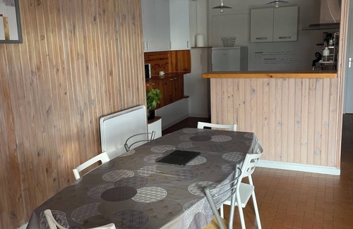 Chateaugay Apartment | F3 with terrace and secure parking