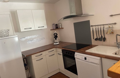 Chateaugay Apartment | F3 with terrace and secure parking