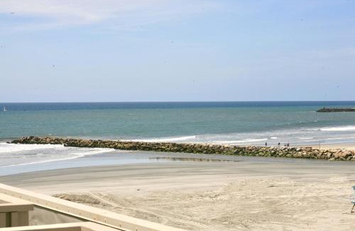 Townsite House | F311 - Pacific Surf Shack
