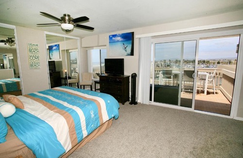 Townsite House | F311 - Pacific Surf Shack