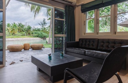 Kram House | F5 3 Bed Rooms Beach house, full kitchen