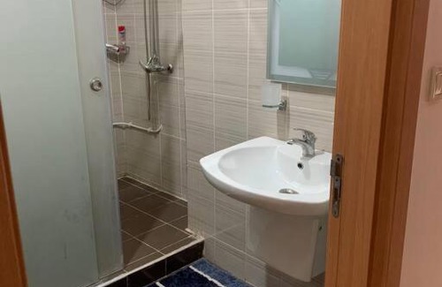 Bir El Djir Apartment | F5 -5 bedrooms Apt- Residence Hasnaoui avec parking Oran Algeria