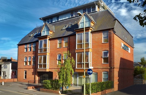 Newbury Apartment | Fab 2 Bed 2 Bath apt w/parking Pelican Hse Newbury
