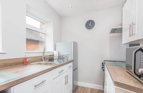 Loughborough Apartment | Fab Apartment - close to university - sleeps six