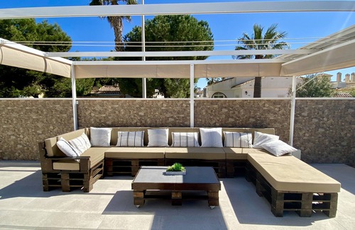 Orihuela Costa Villa | Fab Beach Villa ! Only 3 Minute walk to La Zenia Beach 6 Bedrooms 5 Bathrooms