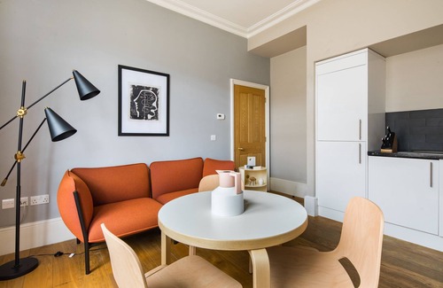 London City Centre Apartment | Fab Covent Garden 1BR - Netflix & Nespresso