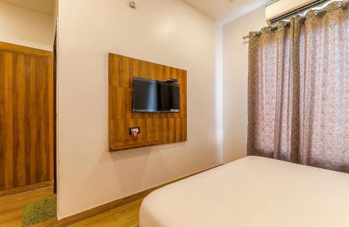 Indira Nagar Hotel | FabExpress Global Inn New