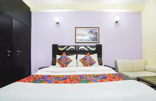 Sector 35 Hotel | FabExpress IVY Inn Sector 35