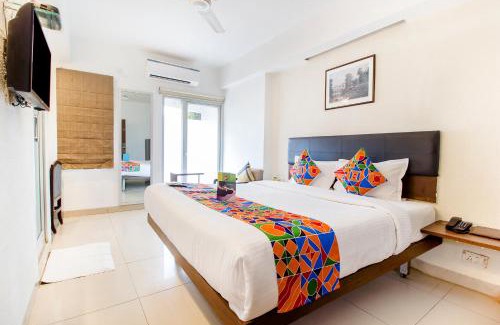Sayajiganj Hotel | FabExpress Kalyan - Nr Dairy Dan Circle