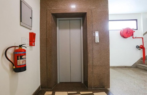 Delhi Hotel | FabExpress Marigold I