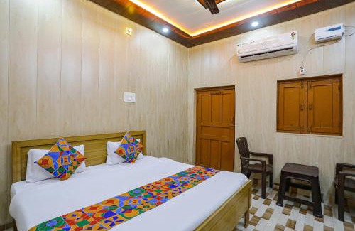 Haraiya Hotel | FabExpress Shree Ram Aadhar 900 Mtr from Ram mandir