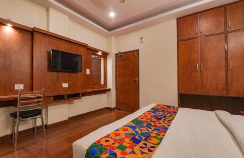 Kanpur Hotel | FabExpress SS